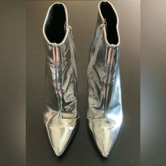 Thalia Sodi Metallic Silver Heeled Boots - Picture 4 of 5